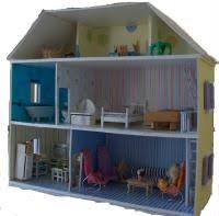 Epingle Par Christina Lynn Sur Maisondepoupee Maison De Poupee En Carton Maison En Carton Maison Barbie