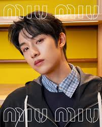 waybuss x @graziachina #KennyChen 出品人：孙哲导演：Kenny Chen 摄影：Dongyu  造型：Katherine Cao 造型助理：Elvis Dai 化妆：Mix CZ 发型：Bobo 制片：Yukiko Shen、Ronnie Li  美术：Luke Shen