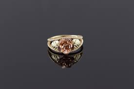 Black hills gold or sterling silver rose ring (g1100 / g1100d / mr1100) from $185.00 $517.50. 10k 3d Rose Black Hills Gold Leaf Accent Band Yellow Gold Ring Size 6 Property Room
