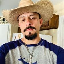 Juan Raul's Instagram, Twitter & Facebook