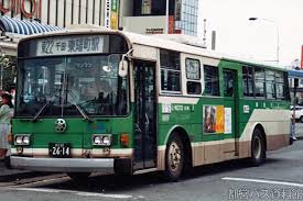 p u32k 前期 一般車は大型車 p u32k のみ 江東に７輌導入された 前回のｍ代後期導入車と比べると バックミラーの取り付け位置が高くなった 後期 一般車は大型車 p u32k が今井に７輌 江東に14輌 北に７輌導 2021 レトロバス バス 富士重工