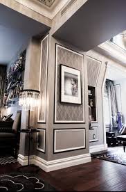 If you want to introduce some gatsby luxury into your life, jazz up your home with timeless art deco accents that inspired the luxurious interiors of earlier this year, the release of baz luhrmann's much anticipated adaptation of the f. Gatsby Style Embrace The Lifestyle Of The Great Gatsby Art Deco Interior Interior Deco Decor