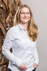 Team Dr Med Mohasseb Mkg Mohasseb Klinik Praxis Fur Mund Kiefer Gesichtschirurgie Und Plastisch Asthetische Op Gesichtschirurgie Produktfotografie Gesicht