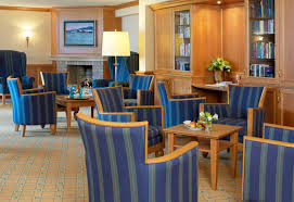 Dazu sind sie mit einem flat tv, safe, kühlschrank, wasserkocher und fön sowie kostenfreiem internetzugang (wlan) ausgestattet. Medical Park Kliniken Zentren St Hubertus Bad Wiessee Ambiente Ausstattung Br Bildergalerie