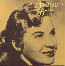 Amazon.com: The Essential Skeeter Davis: CDs & Vinyl