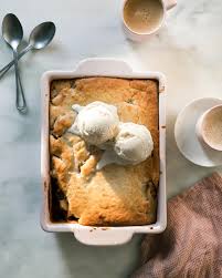 Easy Apple Cobbler Recipe (Perfect Fall Dessert) - A Cozy Kitchen