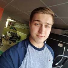 Emma McHenry (@bemmaboo19991)