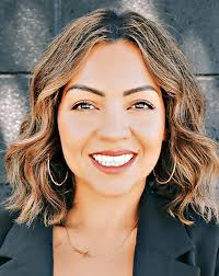 Jennifer Bumpus's Instagram, Twitter & Facebook