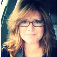 Kellie Estes's Instagram, Twitter & Facebook