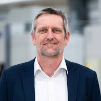 700+ Profile mit dem Suchbegriff „Laun“