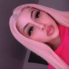 Lauren Bednar (@laurenbednar8)