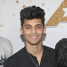 Erick Colon's Instagram, Twitter & Facebook