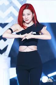 Naughty Show Music Core 200725 Red Velvet Irene Stage Outfits Red Velvet