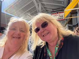 Just discovered this site. I attended Streetly Comp between 1966-72 approx.  A little before the groups time frame. Lived