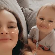 Kayla Mullis's Instagram, Twitter & Facebook