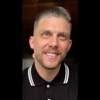 Mitchell Oakes's Instagram, Twitter & Facebook