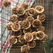 You can use your computer keyboard or mouse to type croatian letters with this virtual keyboard. List Of Croatian Cookies Croatian Food Desserts Croatian Recipes Christmas Cookies