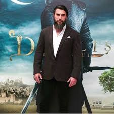 Pin By Husna Fathima On Ertugrul Famous Warriors Turkish Film Turkish Actors