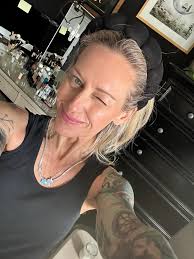 Has anyone used natures bounty vitamin E oil for wry neck? I've been using  gel caps but they're really messy and I'm not able to get all of the gel  out of