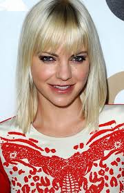 Batalha: Anna Faris