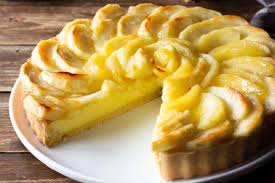Tarte Aux Pommes Et A La Creme Patissiere Recettes Mag Recette En 2020 Recette Creme Patissiere Tarte Aux Pommes Patissiere