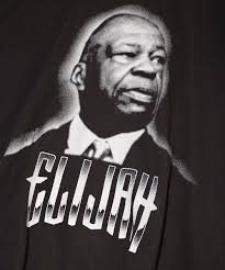 WILLY CHAVARRIA/SS MACHO BUFFALO T ELIJAH,RUFF NECK T SS.