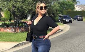 Boss @chiquis 💛🐝 ♛ desde méxicali 🇲🇽 #bossbeenation #bbn2522 escucha el nuevo álbum playlist 💿 @beflawlessskin 💄 linktr.ee/chiquisoficial. Chiquis Rivera No Participara En Gira De Homenaje A Su Madre