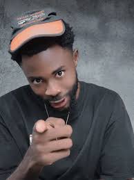 Haitian Man Hilariously Waits for the Bus