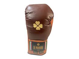 We've rounded up a few of the top rated boxing gloves for beginners. Best Boxing Gloves 2021 For Fitness Sparring And Training The Independent