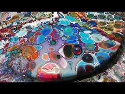Video 36 Coffee Table Top Flip Cup Technique For Acrylic Pouring Big Cells Youtube Acryl Malerei Leinwand