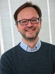 Mitteilungsblatt des Fränkischen Sängerbundes Vorboten eines leuchtenden  Chorjahres (Kronleuchter im Refektorium von Kloster B