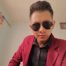 Alex Castaneda's Instagram, Twitter & Facebook