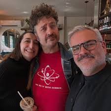 This morning, @jennybosslady and I ran into @scottallenperry at breakfast.  I've known Scott since high school, and Alexandra and I worked at Burke  Williams together for years. We figured out a while