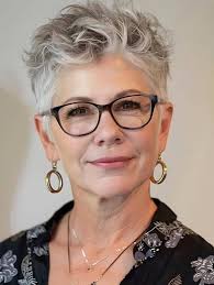 Do you think she cut it too short or is this length amazing!!!