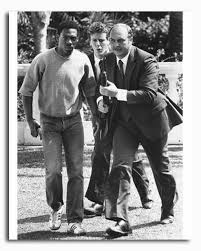 Beverly hills cop is a movie franchise of american action comedy films and an unaired television pilot based on characters created by daniel petrie, jr. Ss2330159 Filmbild Von Beverly Hills Cop Ii Promi Fotos Und Poster Bei Starstills Com Kaufen