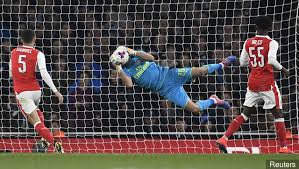 Martinez produced a fine save to ensure that arsenal kept on to all three points as they stunned in the final minute of arsenal's surprise win against premier league champions liverpool, emiliano. Arsenal Fans React On Twitter To Emiliano Martinez S Performance