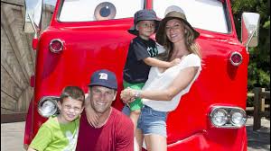 Jun 28, 2021 · tom brady's kids mean the world to him. Tom Brady Kids How Many Kids Does Tom Brady Have Youtube
