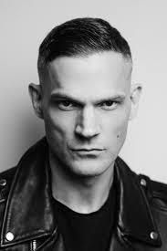 Barracuda Queens (Série de TV 2023–2025)