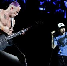 View all anthony kiedis pictures. Flea Von Den Red Hot Chilli Peppers Du Wirst Definitiv High Davon Welt