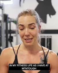 Dustin Squires's Instagram, Twitter & Facebook