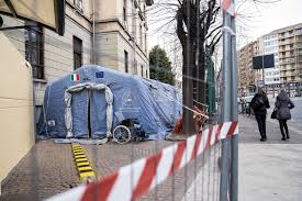 Breaking point codes for radio!!! Virus Spread Pushes Italian Hospitals Toward Breaking Point Bloomberg