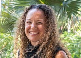 Associate Professor Melissa Marshall