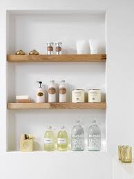 badkamer romance badkamer romantische badkamers badkamer accessoires hout