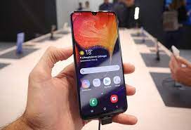 Berbagai merek seperti samsung, iphone, ipad, lenovo, xiaomi, dan. 10 Hp 4 Jutaan Terbaik Juli 2021 Review1st Com