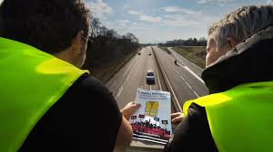 La question de la convergence avec le mouvement des gilets jaunes est évidemment brulante à la veille de la manifestation nationale du 24. Gilets Jaunes Les Points De Blocage Autour De Chez Vous Dans Le Nord Et Le Pas De Calais