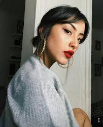 Kim Geiger's Instagram, Twitter & Facebook