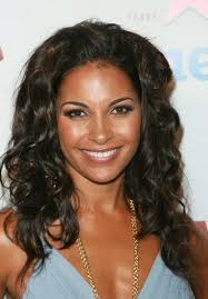 I love it when women give me compliments!! Honestly, get more compliments  and comments from women randomly when I'm walking around, traveling, or  just at the gym. Today at the gym his