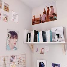 This wallpaper was upload at april 08, 2021 upload by bulanan in kamar kost. Penuh Poster Dan Foto 10 Ide Dekorasi Kamar Tidur Penggemar Kpop Dailysia
