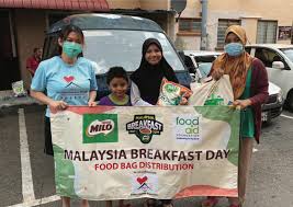 Burger king milo day free iced milo promotion on 9 july 2020. Malaysia Breakfast Day Food Bag Distribution With Milo Food Foundation Happy Charity Association
