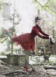 Vogue Us September 2007 Je T Aime Various Steven Miesel With Images Steven Meisel Vogue Us Editorial Fashion